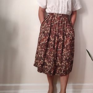 Vintage tan and red paisley print pleated skirt